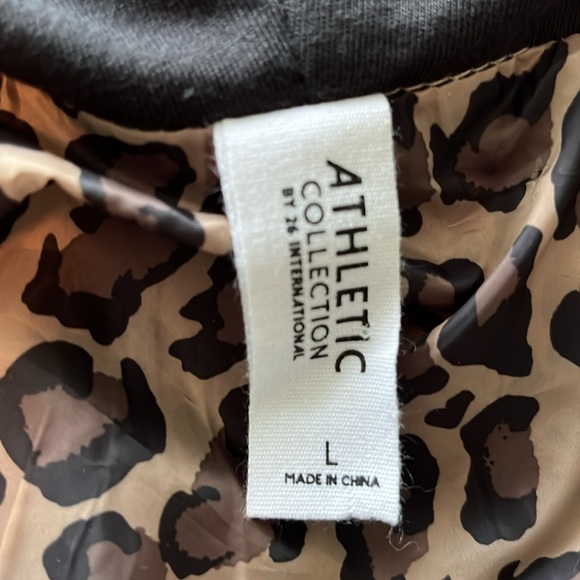 JACKET,26 International Athletic Collection,Leopard Print, Hot Pink Zipper,Lined - Picture 4 of 5